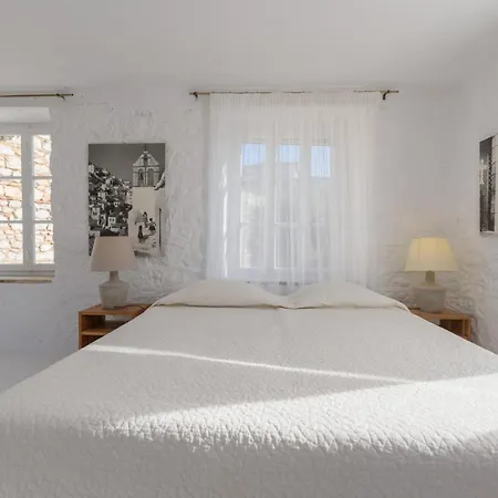 Vita Real Estate Hydra  Buitenkant foto